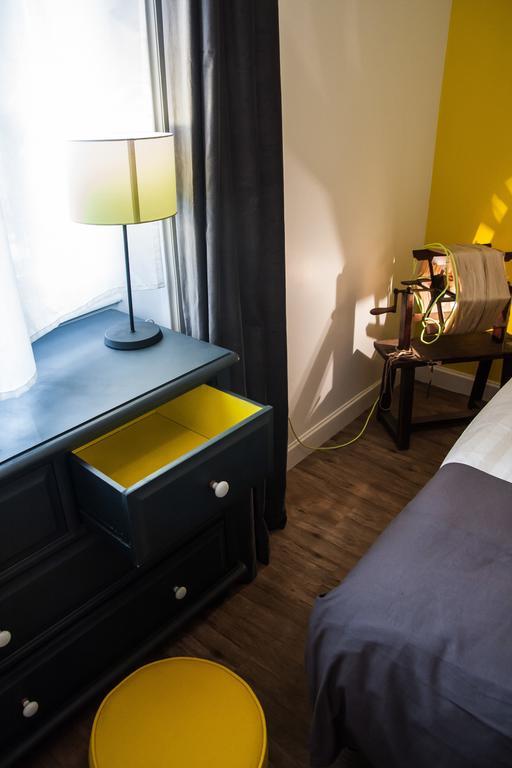 Small Double Room,213378920:JPEG